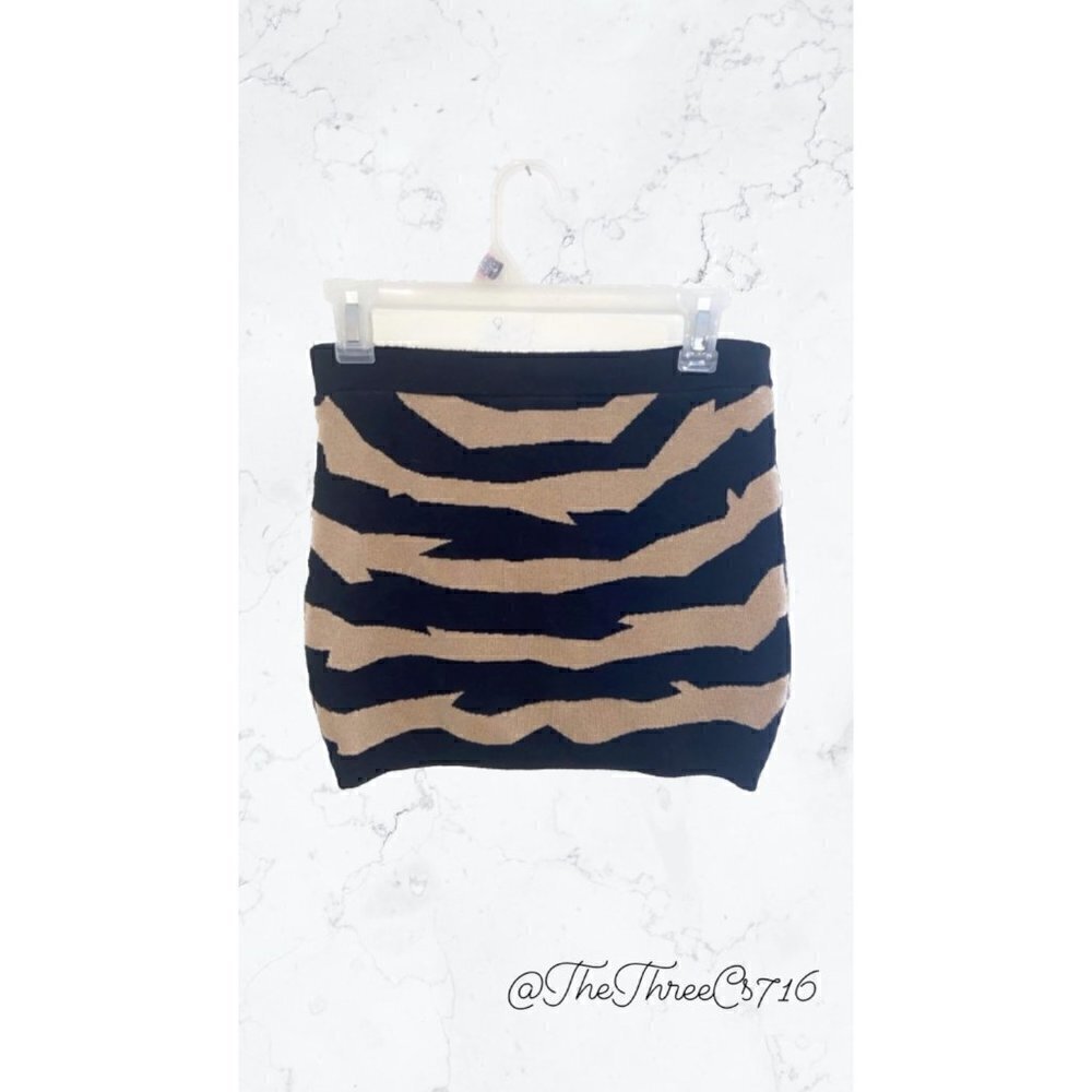 Forever 21 Medium Knit mini–Skirt Black and Tan
